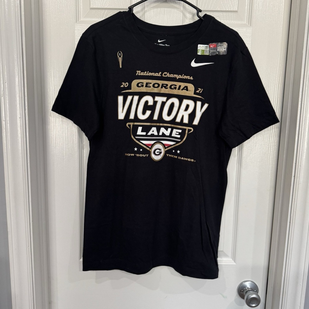 Nike Georgia Bulldogs Victory Lane 2021 National Champions T-shirt size M‎
